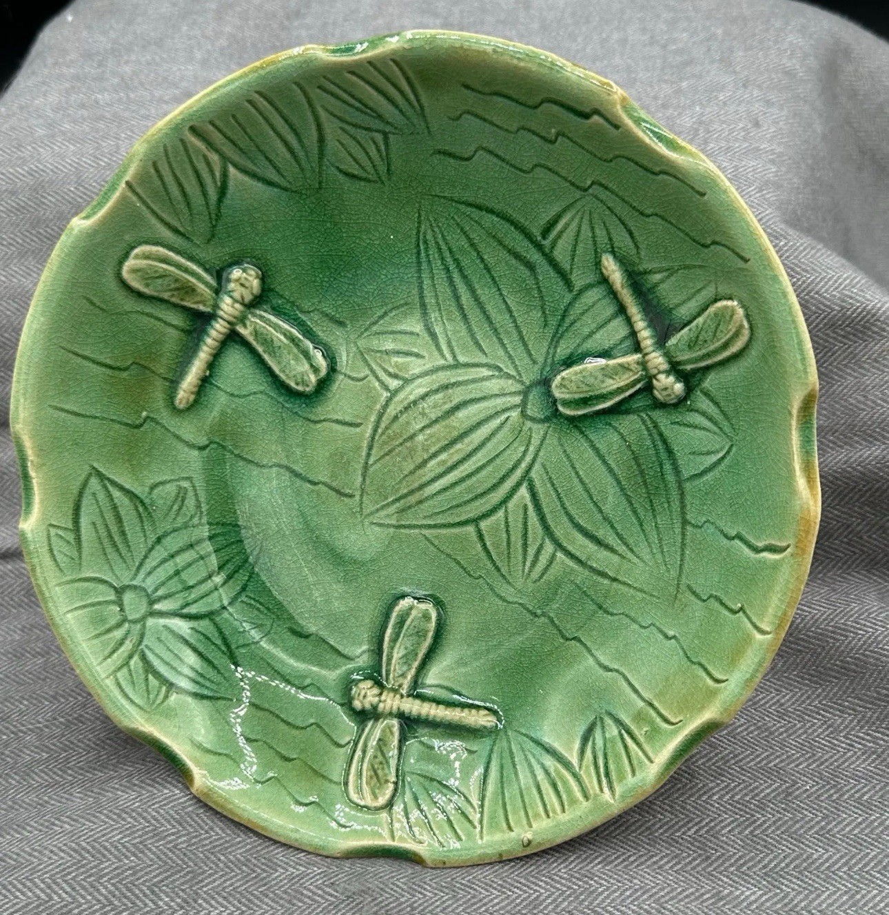 1950s Vintage Portuguese Majolica Dragonfly Pedestal Bowl – Relief dragonfly
