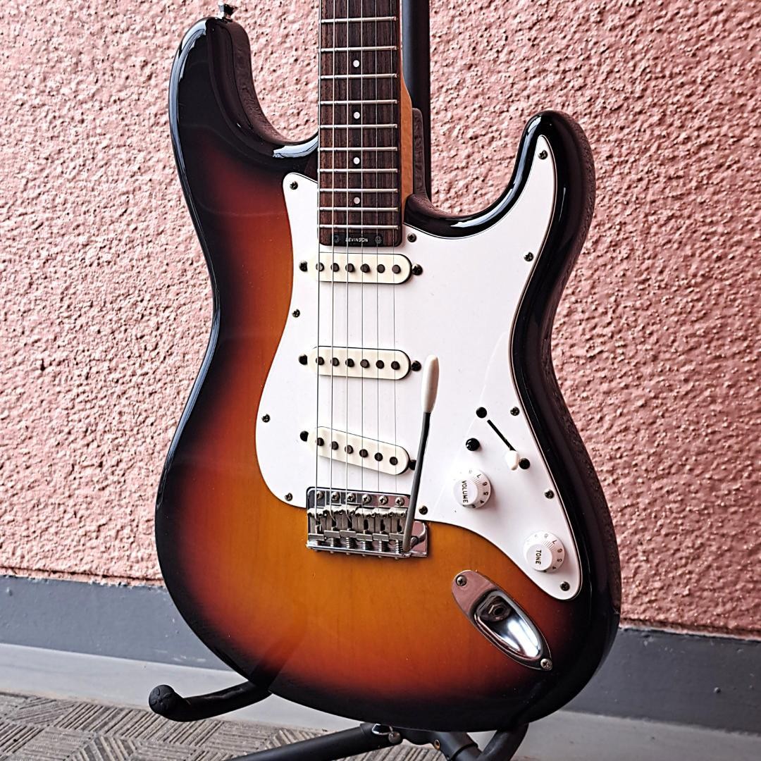 □Blade Levinson Limited Stratocaster ST | eBay