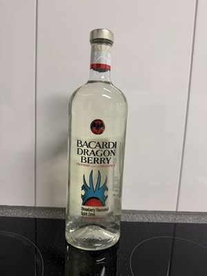 Bacardi Dragonberry 1 L 32% Vol. Sammlerstück , Selten, Neu und ungeöffnet