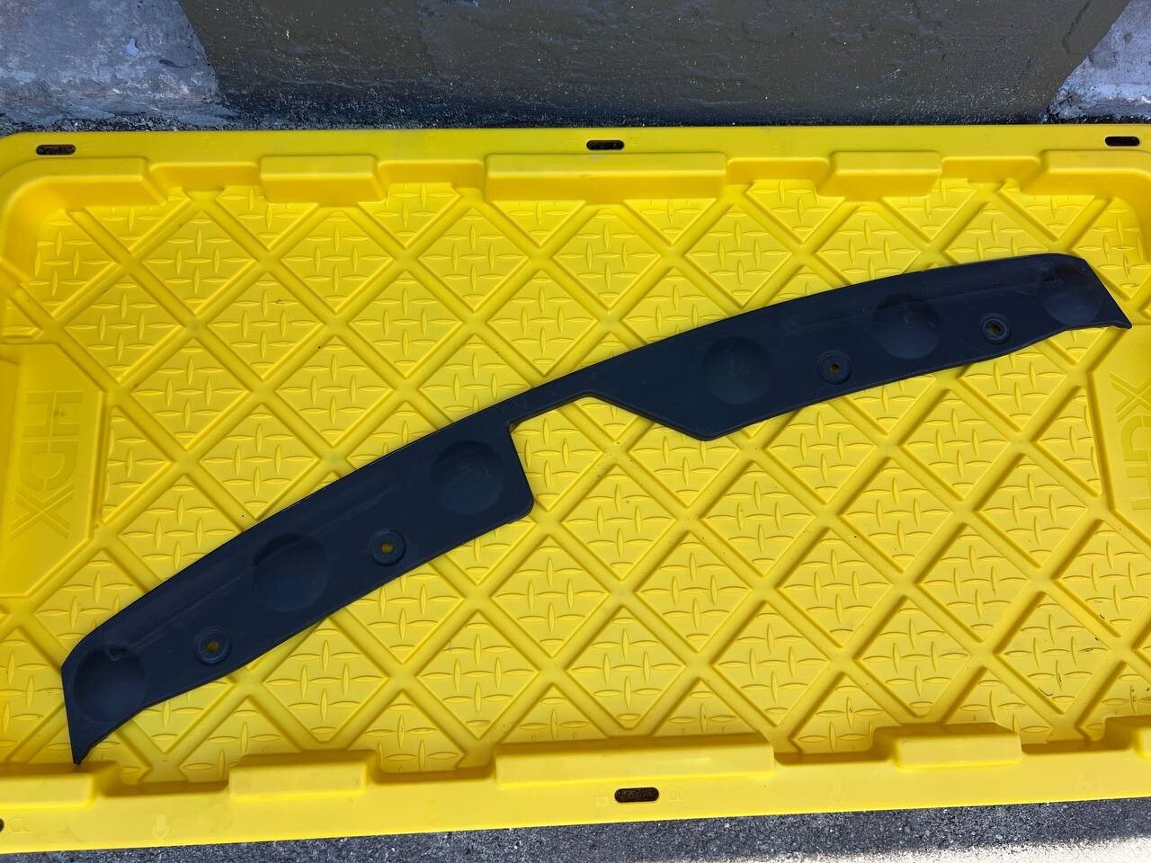 Maserati Ghibli OEM Front Bumper Upper Support Trim Panel – Part Number 67001077