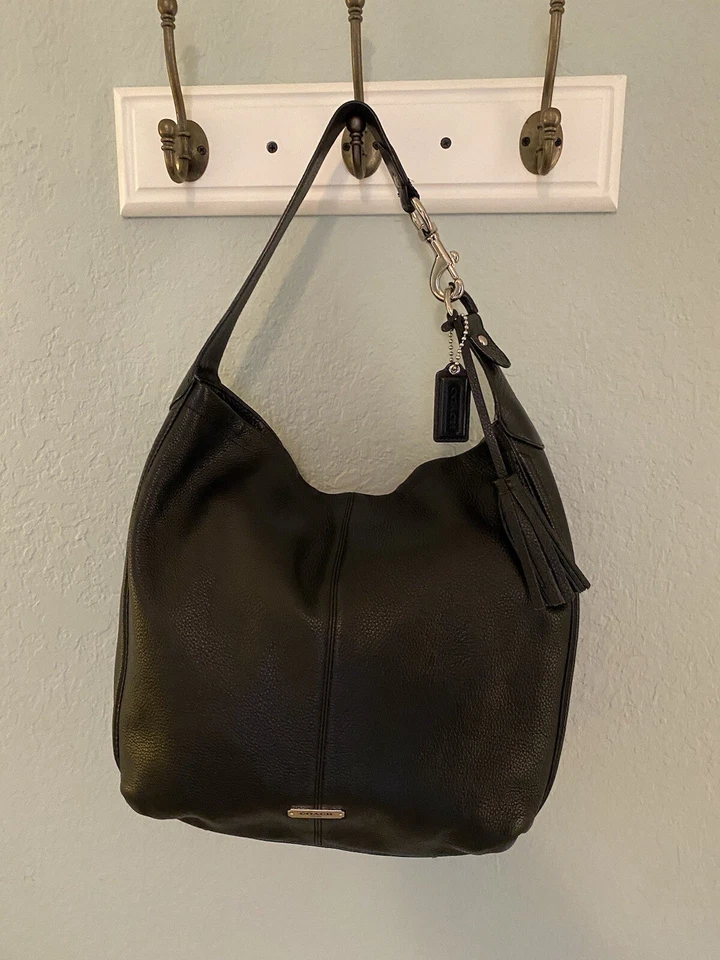 Bolso de Hombro Hobo Coach Avery Cuero Guijarro Borla Negra