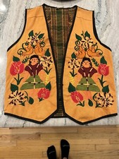 Vintage Guatemalan Folk Vest / Ethnic Embroidered Ikat Vest / S / M /