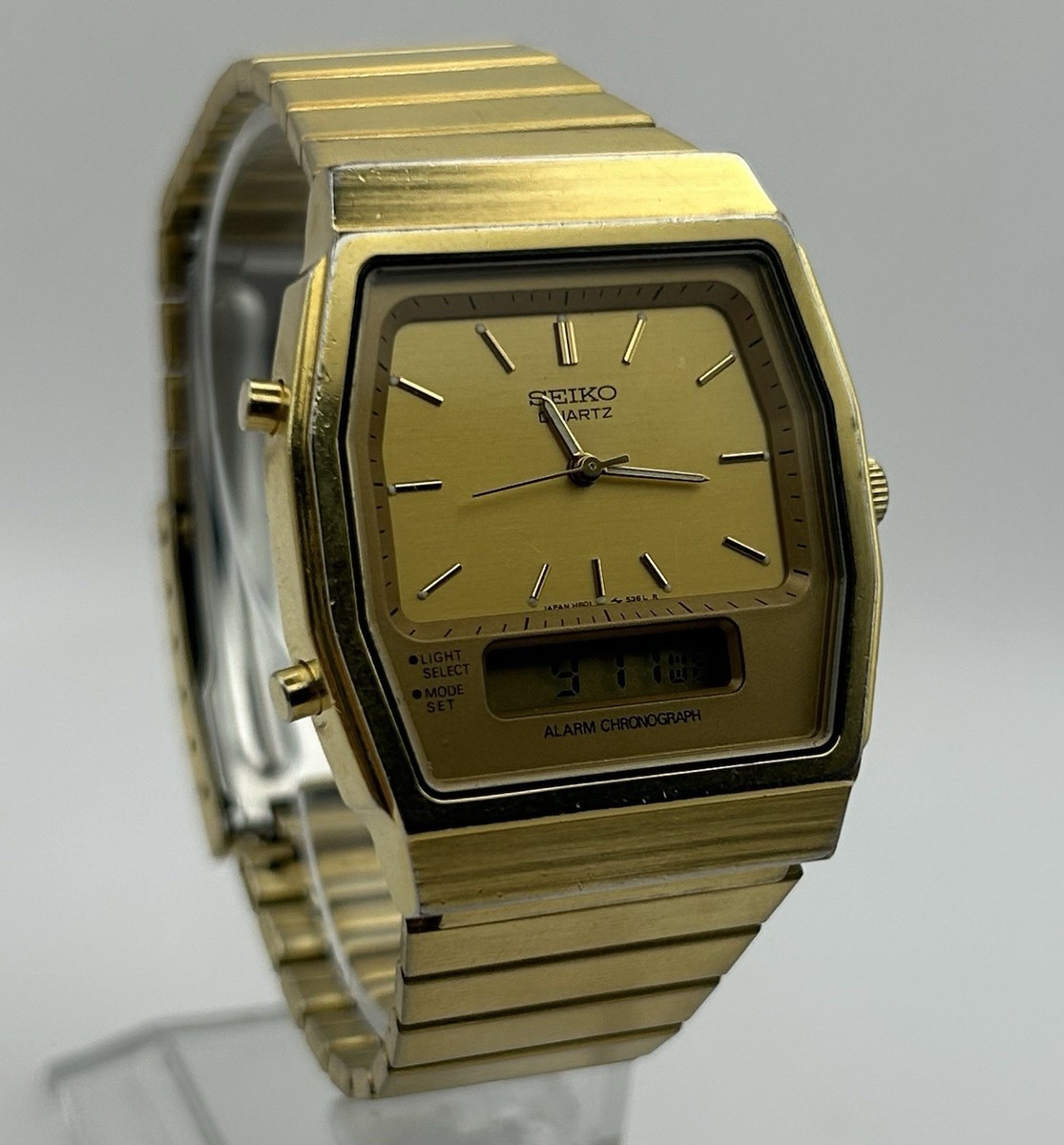 Vintage Seiko H601-5400 Analog Digital Mens Watch Alarm/Chrono