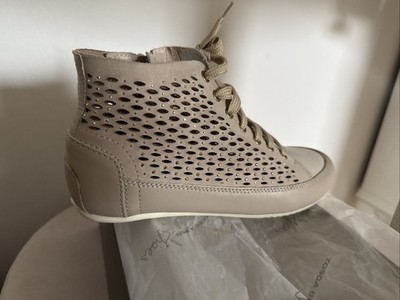 Verkaufe Originale Tosca Blu Ledersneaker. 38 Gr. Beige Leder. Wie Neu