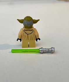 lego starwars yoda 75017 minifigure