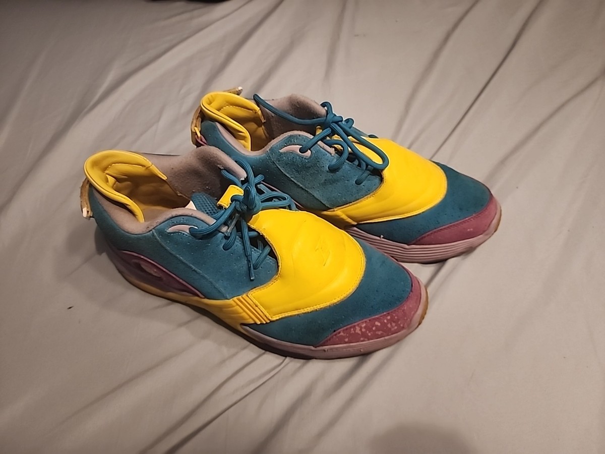 Size 13 - Reebok Answer 5‎ x BBC Ice Cream Malibu Blue 2020 Allen Iverson BBC ICE CREAM x Reebok Question Low Running Dog Insane  main image 2