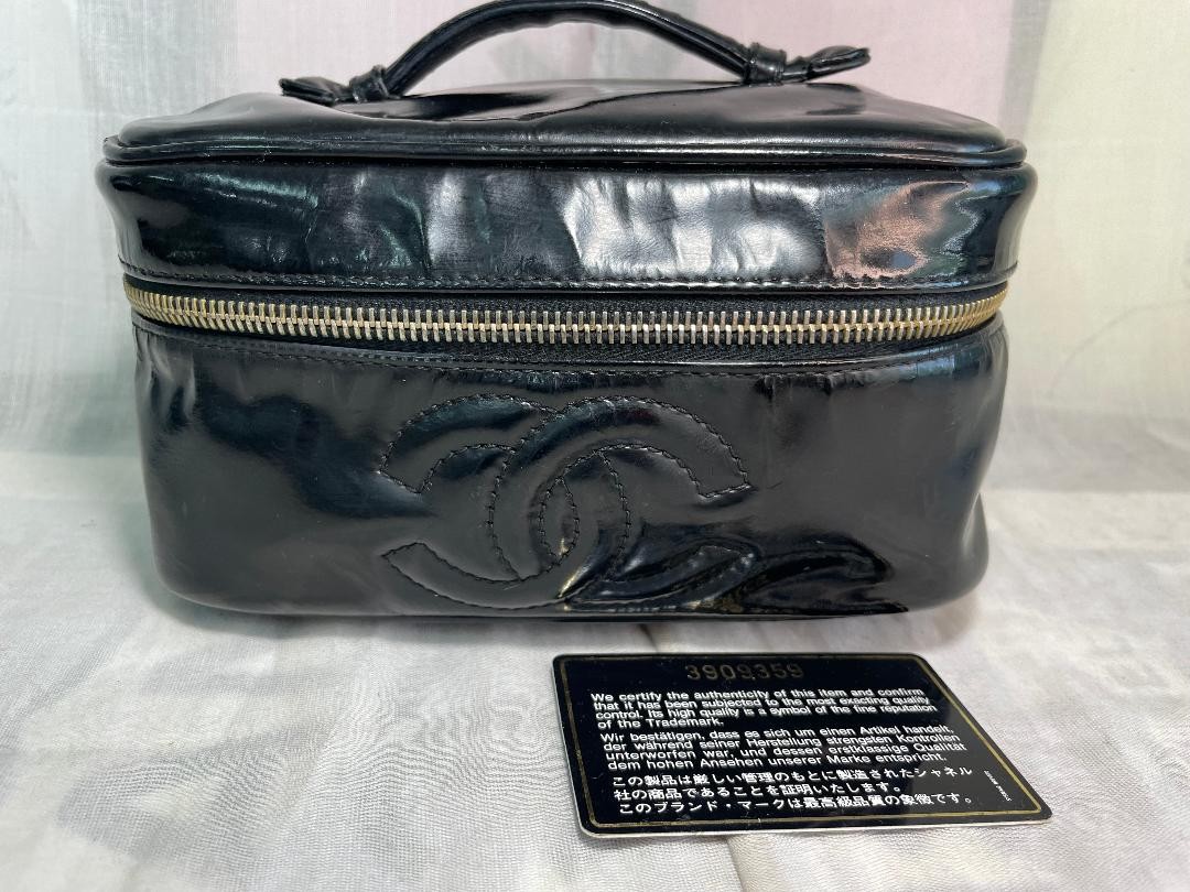 CHANEL Patent Leather Vanity Makeup Pouch Bag 150-image