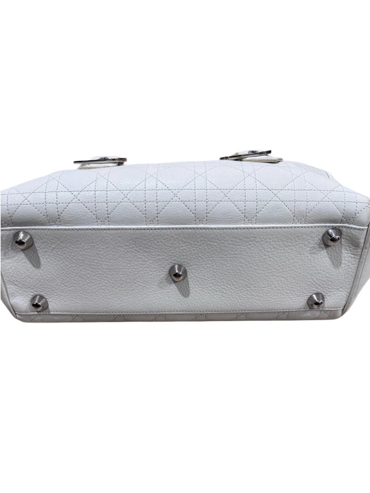 Bolso y tacones Christian Dior de cuero blanco dúo Foto 3 de 4