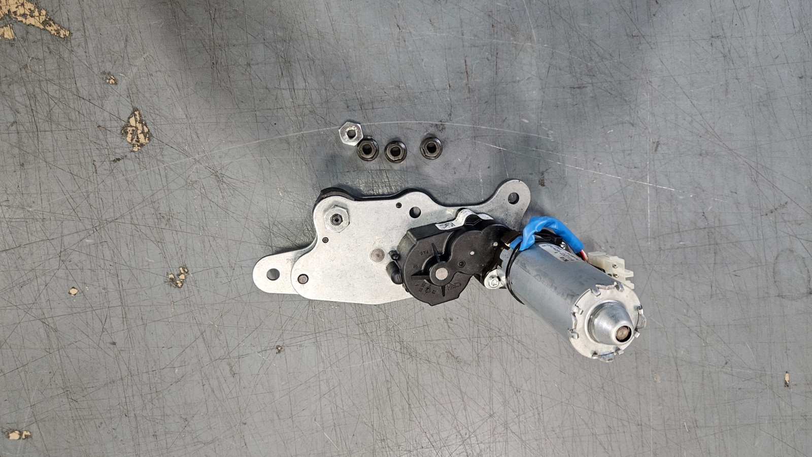 2010 06 10 Bentley GTC Left Front Seat Adjustment Motor #0007 Q6-1