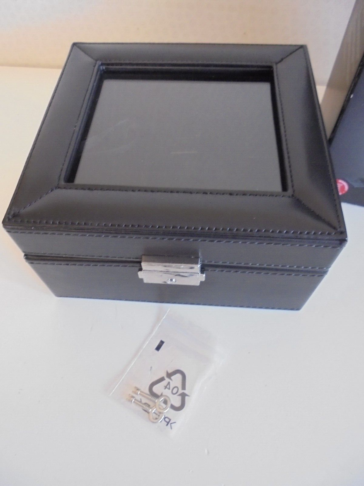 AURIOL LUXURY WATCH BOX..6 SPACES....LOCKABLE WITH KEY eBay