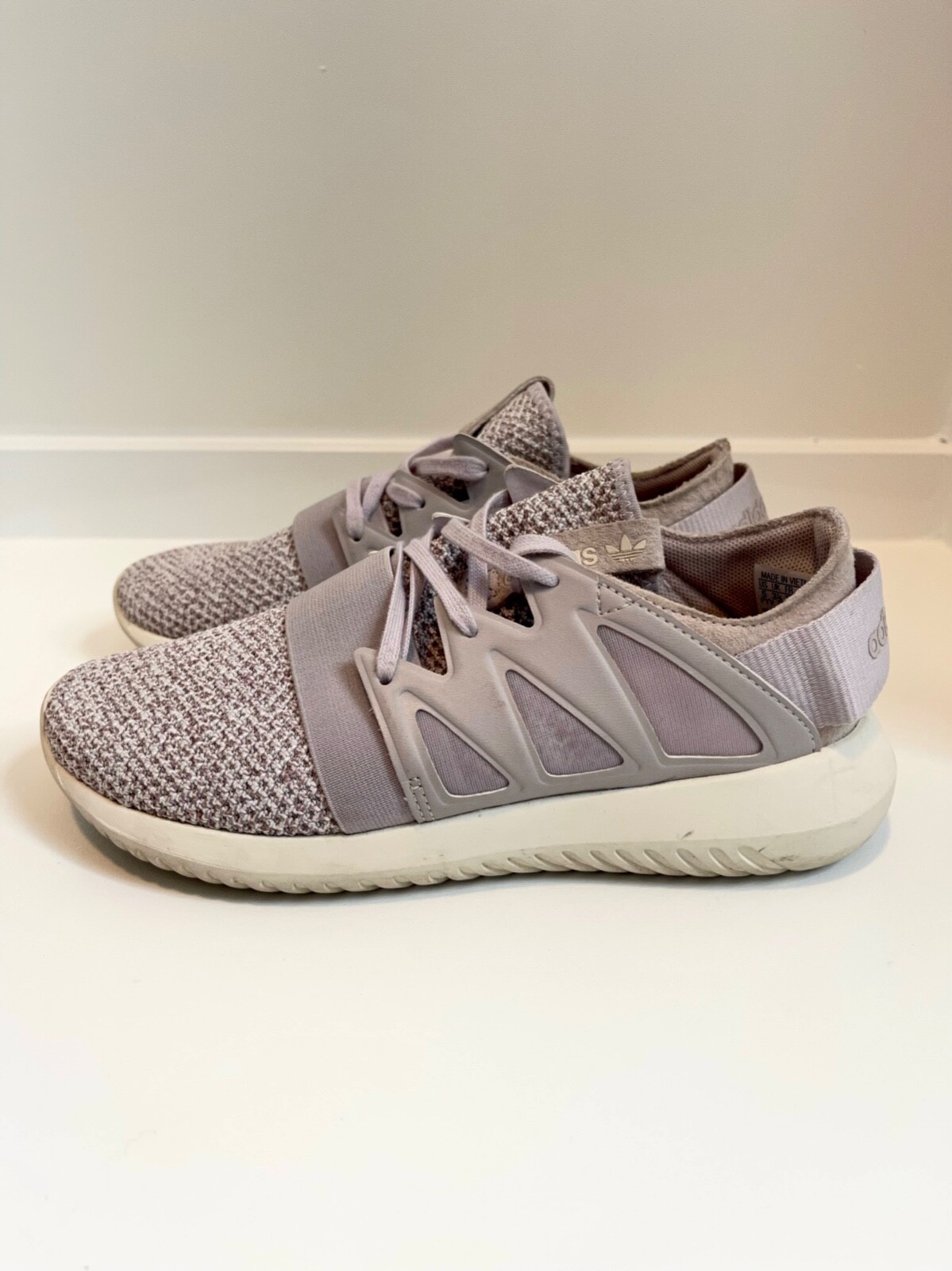 Adidas Originals Mesh Cushioned Athletic Shoes Siz… Gem