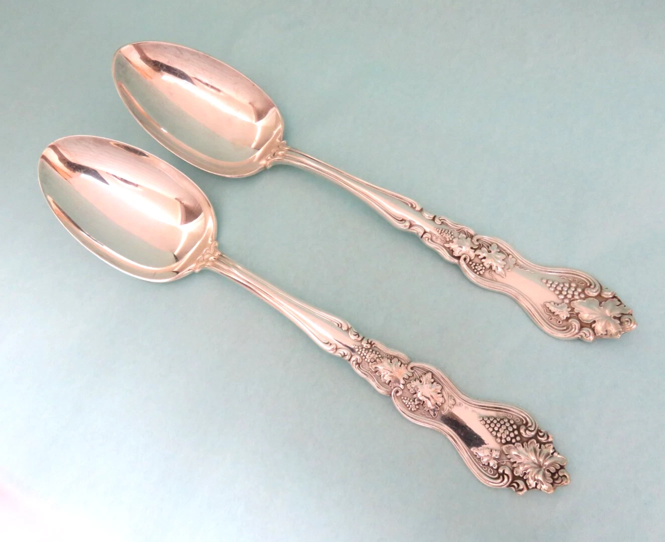 Pair of International Silver MOSELLE Grape Silver Plate Vegetable SERVING SPOONS