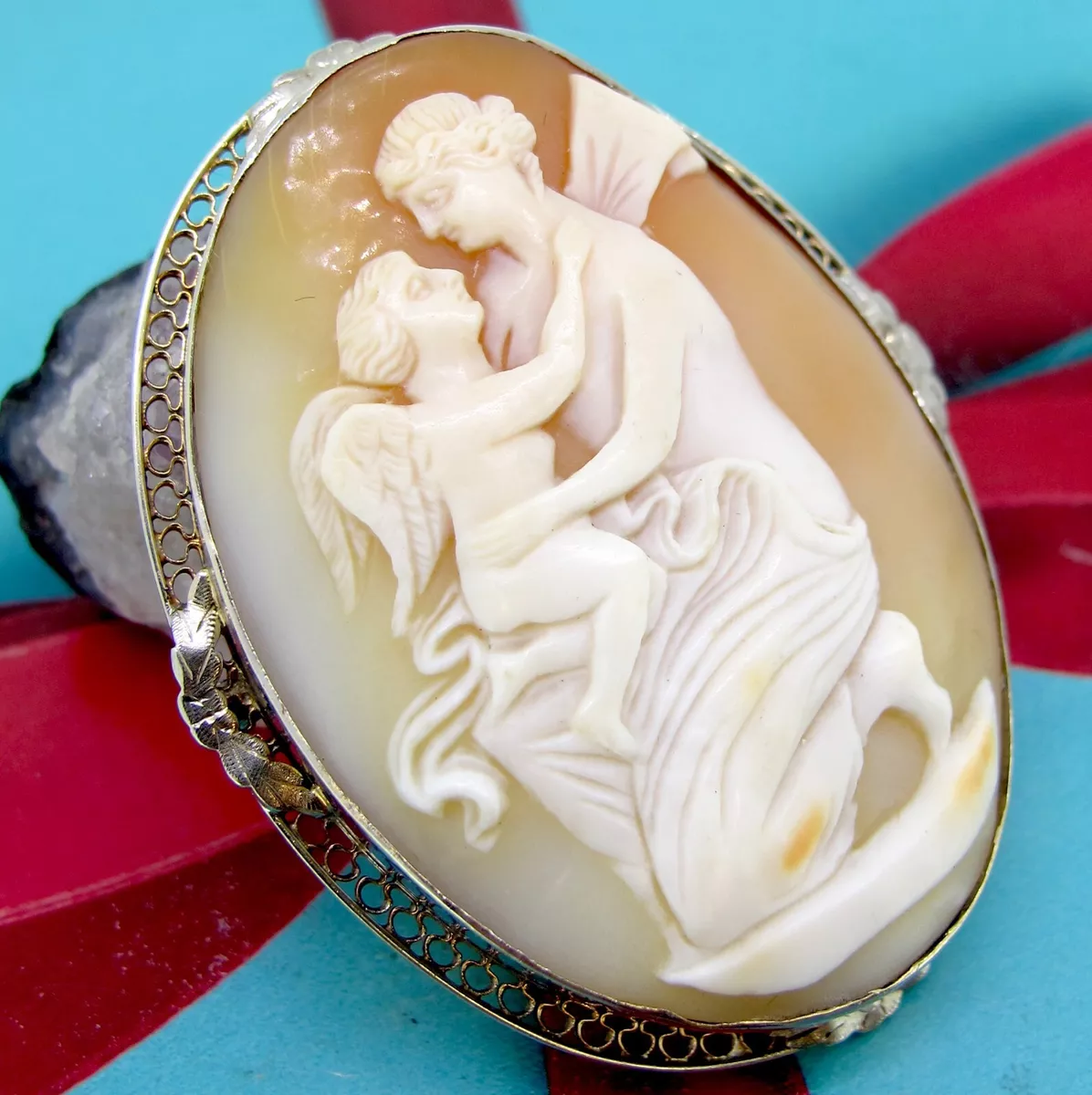 Vintage 14k White Gold Coral Filigree Cameo Brooch