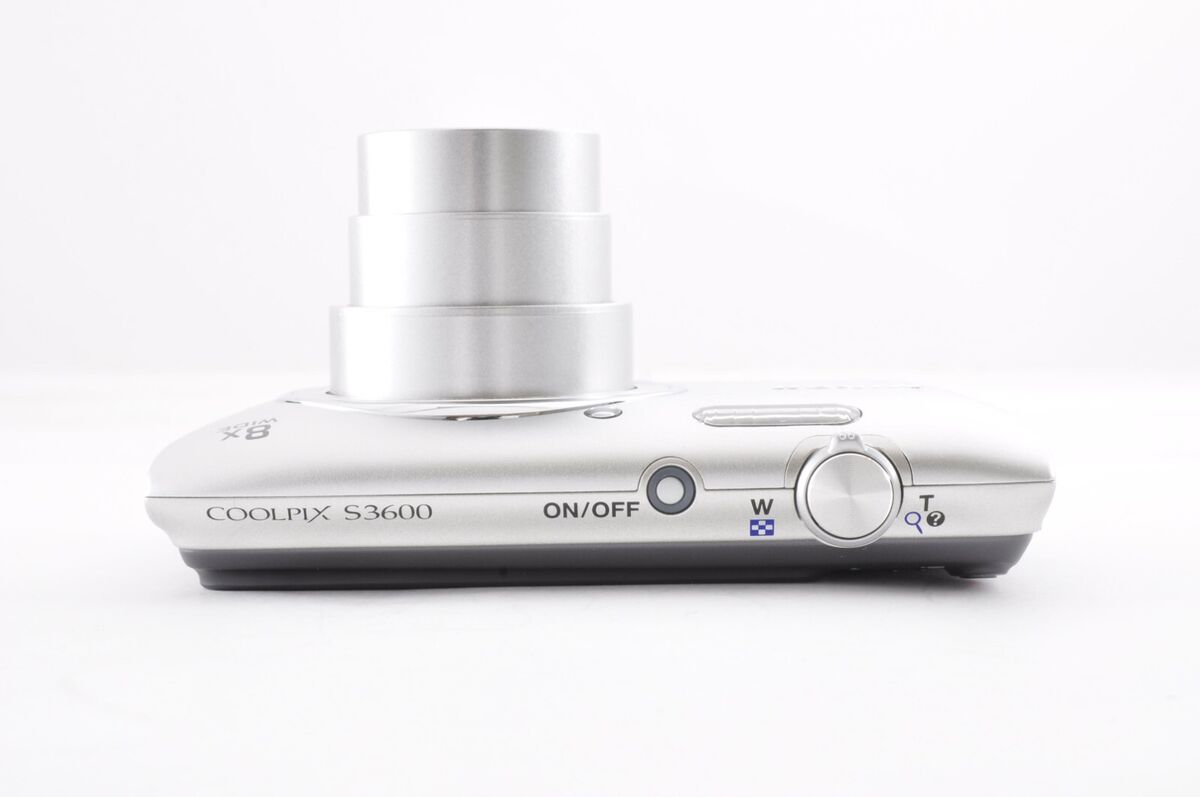 Nikon Coolpix S3600 Silver Excellent+5 20.1MP Compact Nikon Coolpix S3600 Silver Excellent+5 20.1MP Compact