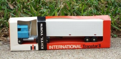 Ertl Toys International Transtar II and Van #1357 Tractor Trailer Diecast NIB