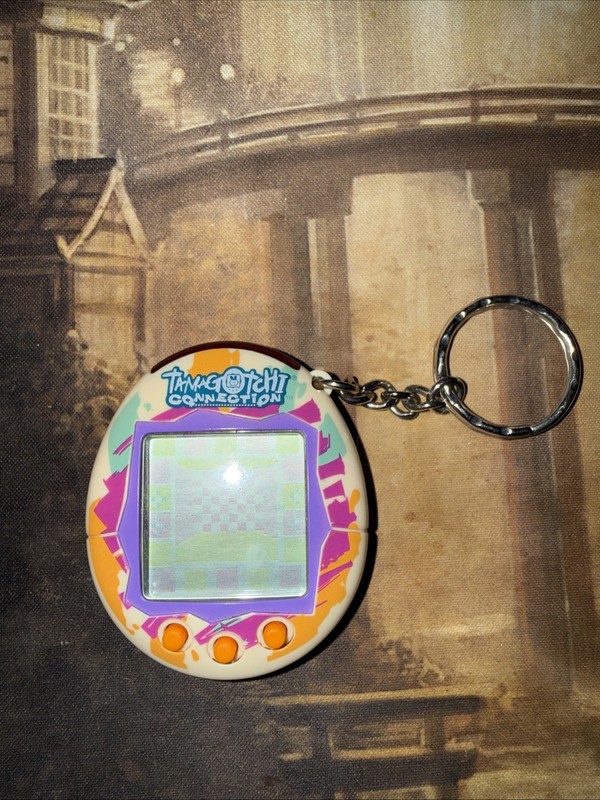2004 Vintage V1 Tammagotchi Connection Rare Shell 2004 Bandai
