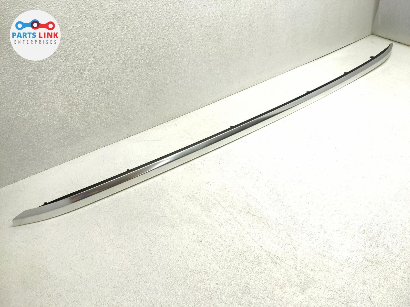 Bentley Bentayga 2016-2020 LEFT Trim molding