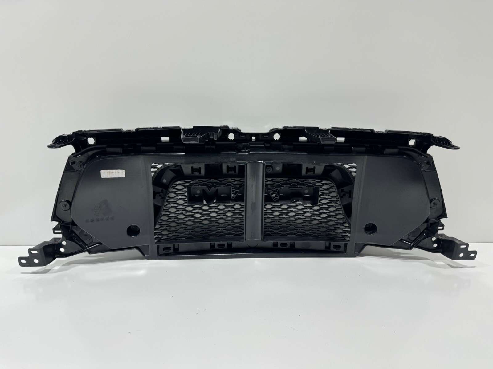 2019 2020 DODGE PICKUP 1500 SERIES REBEL UPPER GRILLE EMBLEM 