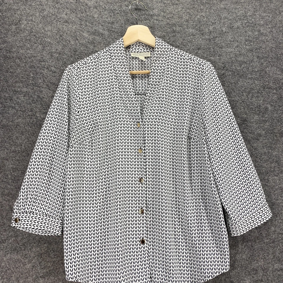 Camisa Dana Buchman Mujer M Mediana Blanca Geométrica Abotonada Cuello en V Manga 3/4 Foto 3 de 4