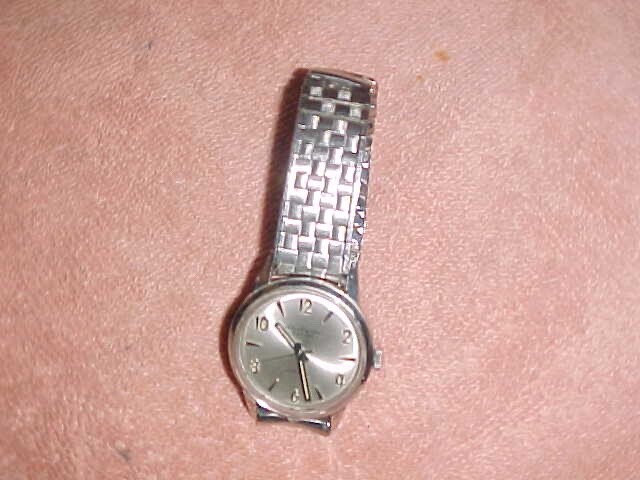 vintage JULES JURGENSEN STAINLESS STEEL - 17J AUTOMATIC  display picture 3