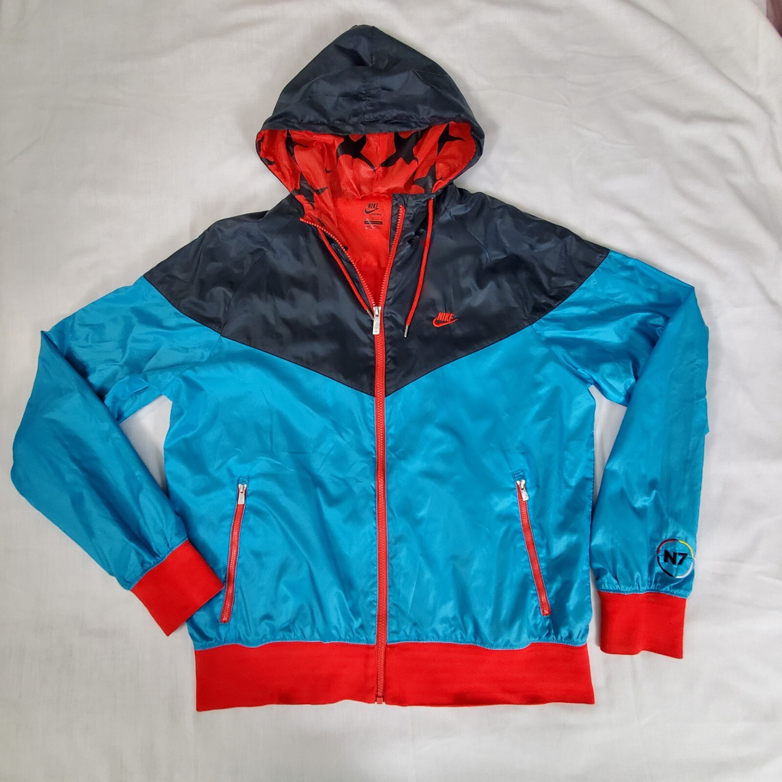 Nike Sportswear Women's Windrunner N7 