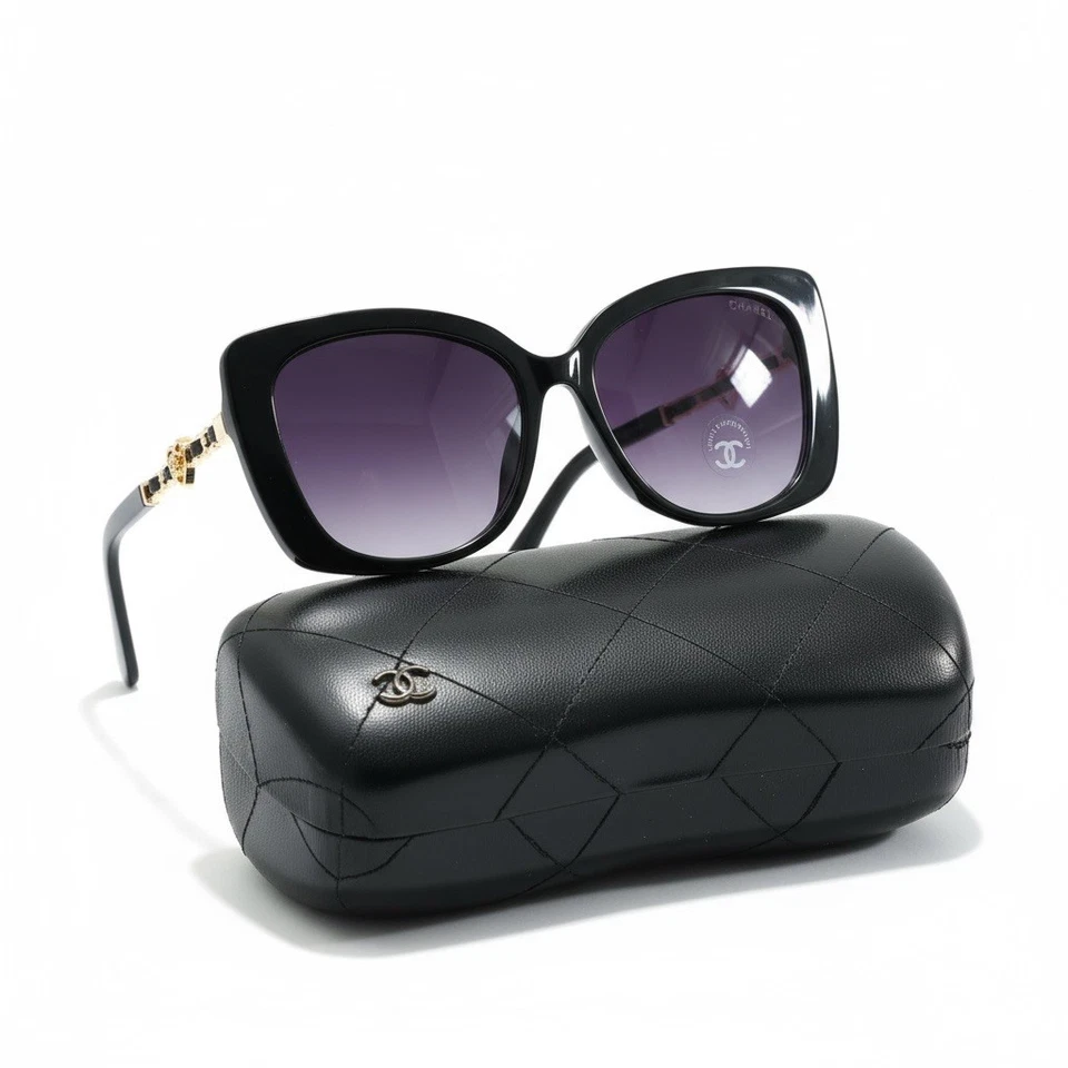 Authentic CHANEL Women's Oversized Sunglasses Heart CC Logo Detail Box And Case - Image 4 of 4