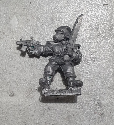 Rogue Trader RT05 Sergeant LLoyd Commissar Sword Imperial Guard Metal WH40k