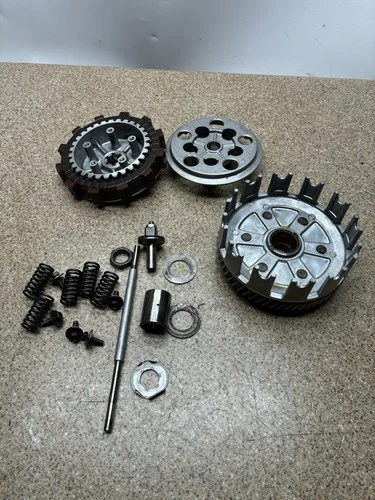 HUB, CLUTCH SLEEVE