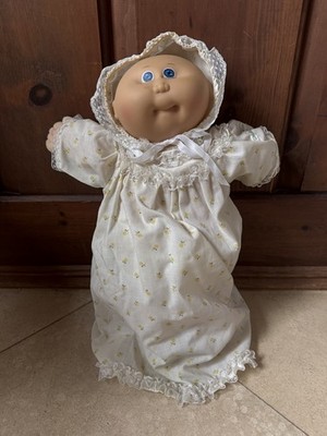 Vintage 1978-1982 Cabbage Patch Preemie Baby Doll Blue Eyes White Gown & Bonnet