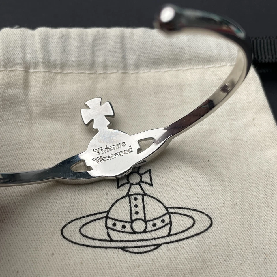 Pulseira Vivienne Westwood Kika Classic Saturn - Imagem 3 de 4