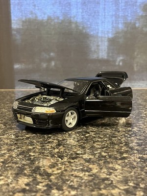 Jada Toys Initial D 1:24 Scale Black Nissan Skyline GT-R R32