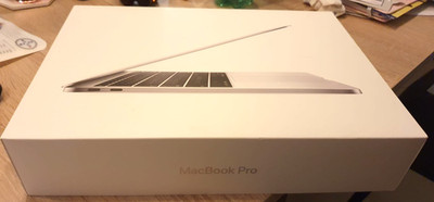 Apple MacBook Pro 13 Zoll (256GB SSD, Intel Core i5 6. Gen, 3,10GHz, 8GB) Laptop