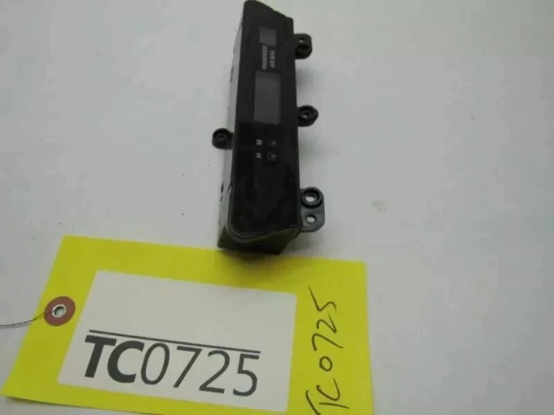 Relógio display digital Forte Koup 2010 painel frontal acabamento painel de instrumentos fabricante de equipamento original - Imagem 2 de 4