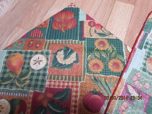 FALL RUNNER--21" X 13 1/2"-PUMPKINS--SUNFLOWERS-ACORNS- APPLES AND MORE-#Y52-10 - Picture 4 of 24