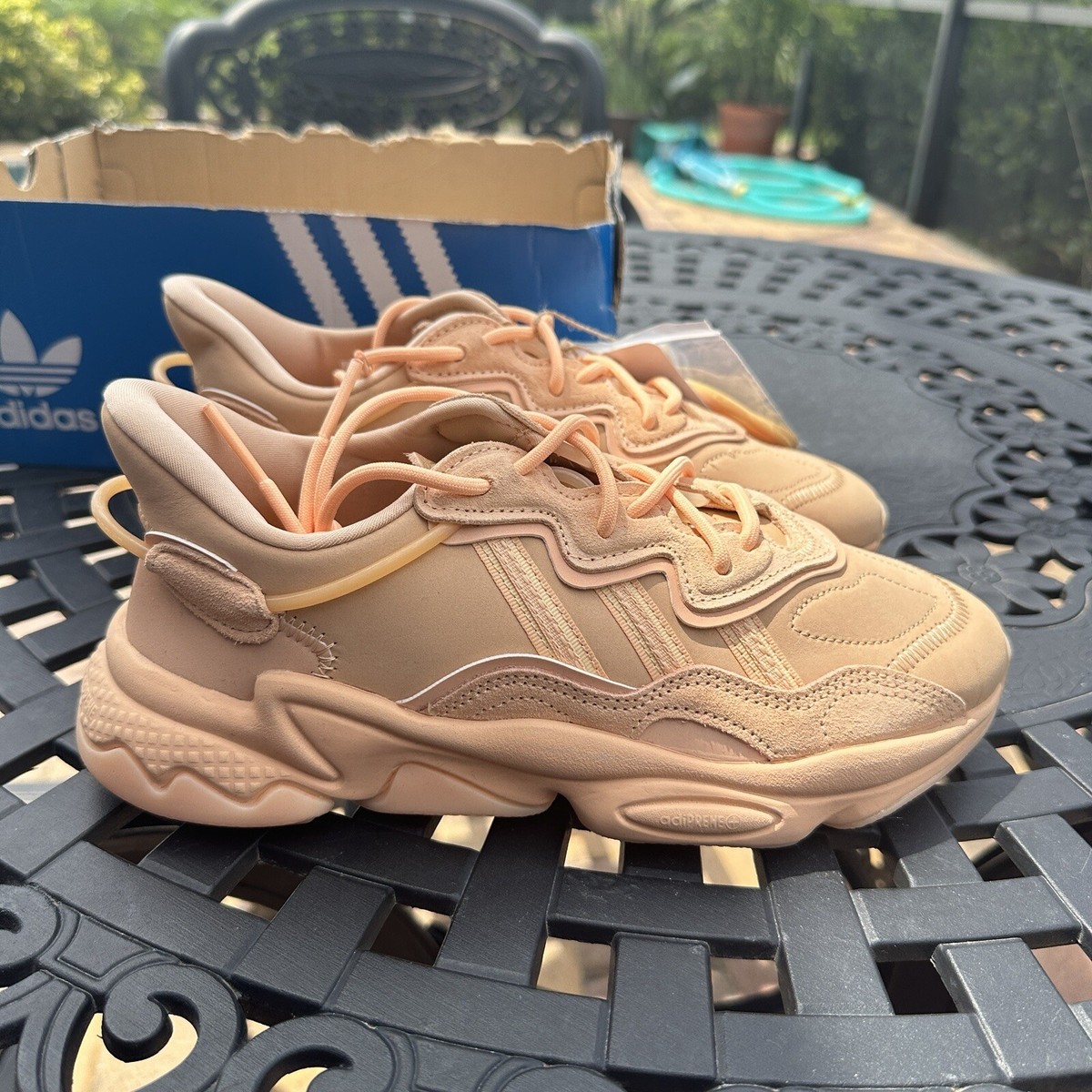 Adidas Ozweego Glow Orange Men display picture 2