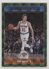 2017-18 Panini NBA Hoops Green 24/99 Ron Baker #102 6yn