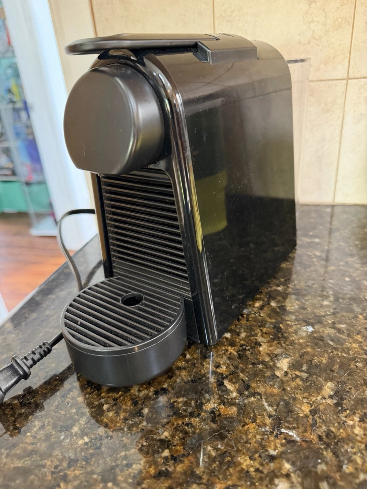 Nespresso Essenza Mini Coffee and Espresso Machine by De'Longhi Black
Opens in a new window or tab