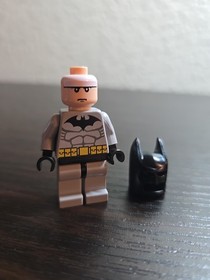 LEGO Batman Minifigure Classic 2006 Light Gray Suit 7780 7779 7782 No Cape