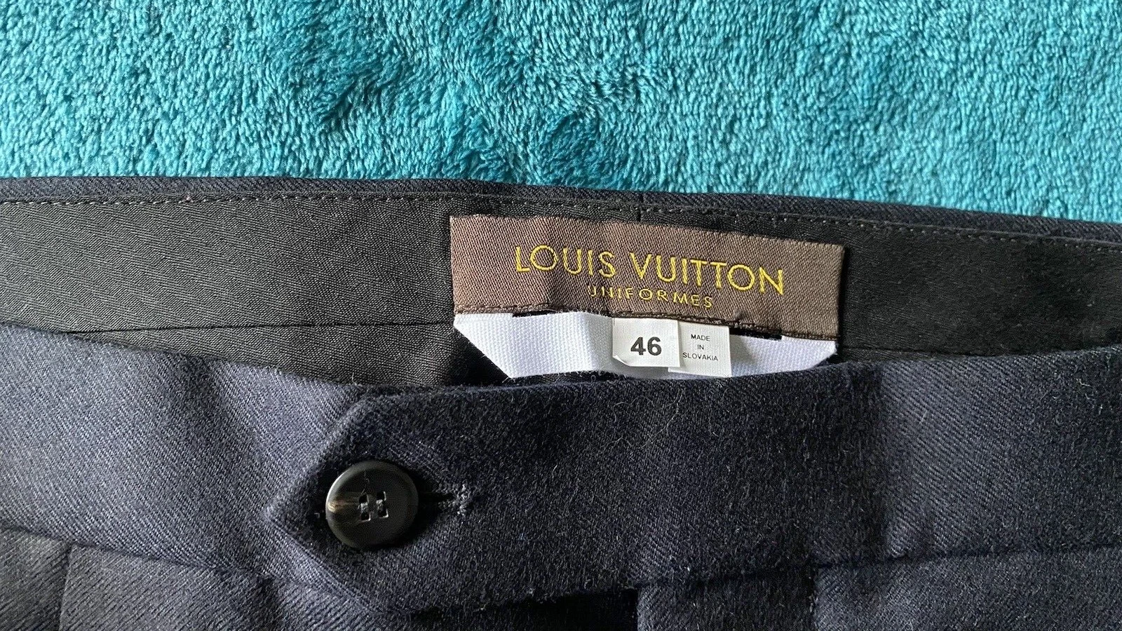 PANTALON AUTHENTIQUE LOUIS VUITTON RTW SUPREME PLISSÉ CHINOS 46