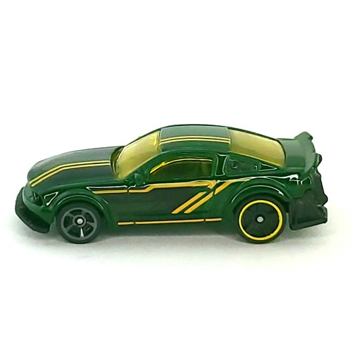 HOT WHEELS 2005 Ford Mustang Green Car HW Dream Garage 2020 Malaysia Loose - Picture 2 of 10