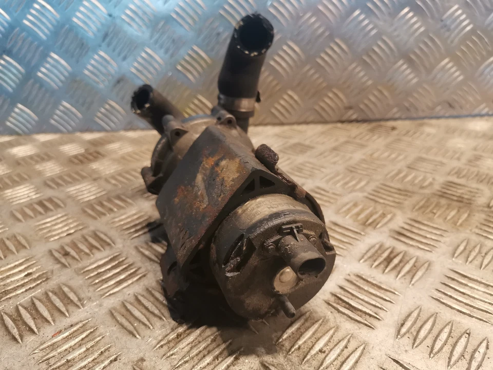 MERCEDES-BENZ W220 S 400 CDI Auxiliary Water Pump Motor 0392022003 - Image 2 of 4