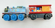 Thomas the Train Happy Birthday 2 Pcs Thomas Engine Boxcar Wooden Railway 2003