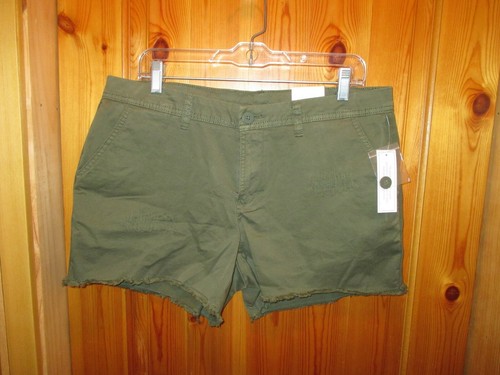 Relaxed Stretch SHORTS Sea Turtle Green 