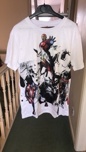 MENS MARVEL AVENGERS WHITE GRAPHIC SHORT SLEEVE CREW NECK MEDIUM T SHIRT* | eBay