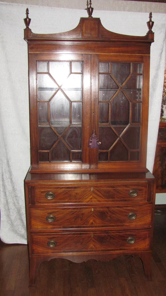 Librería antigua secretaria federal americana de caoba alrededor de 1810 Foto 3 de 4