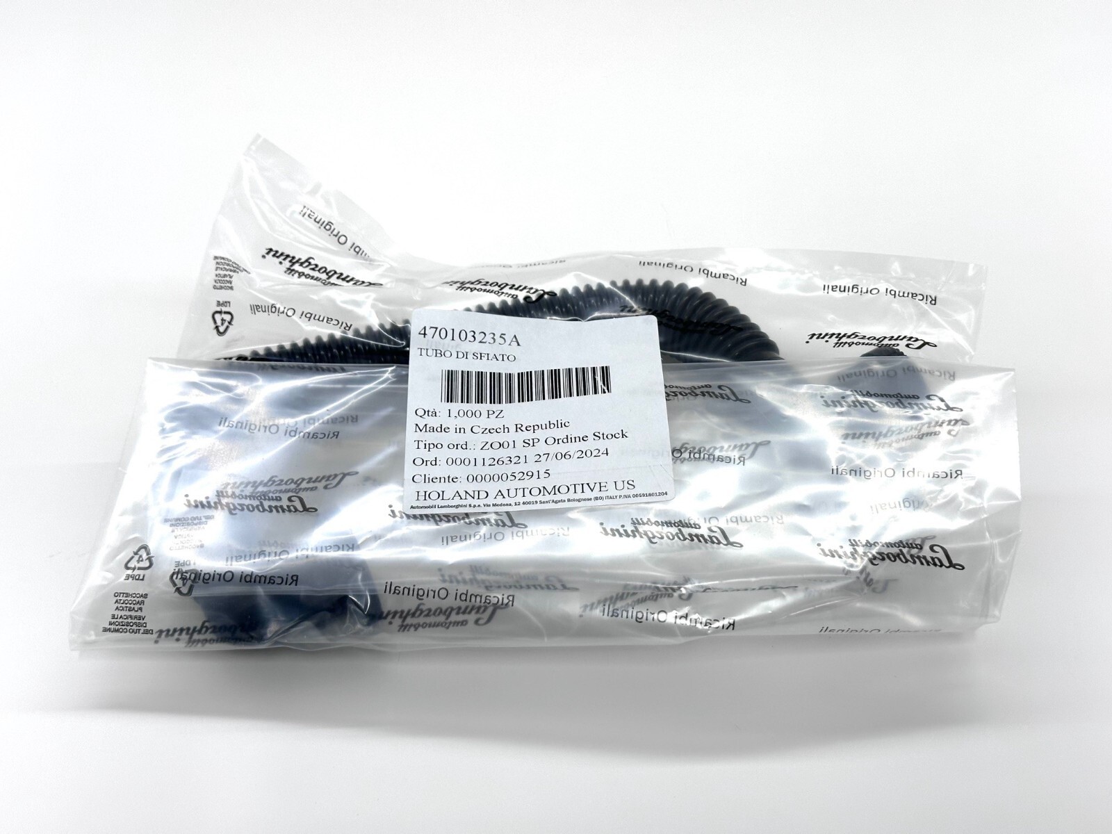 Lamborghini Aventador Vent Hose for Cylinder Head Cover Brand New OEM 470103235A