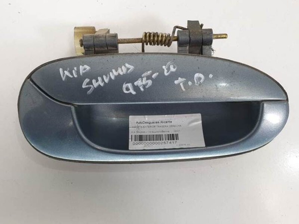SDK2N172410 maneta exterior trasera derecha KIA SHUMA II 1.6 SOUND 2000 257417