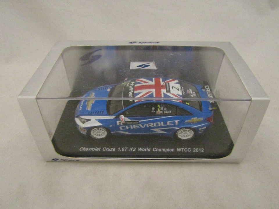 VOITURE 1/43 CHEVROLET CRUZE 1.6T #2 WORLD CHAMPION WTCC 2012 ROB HUFF - SPARK - Photo 2/4
