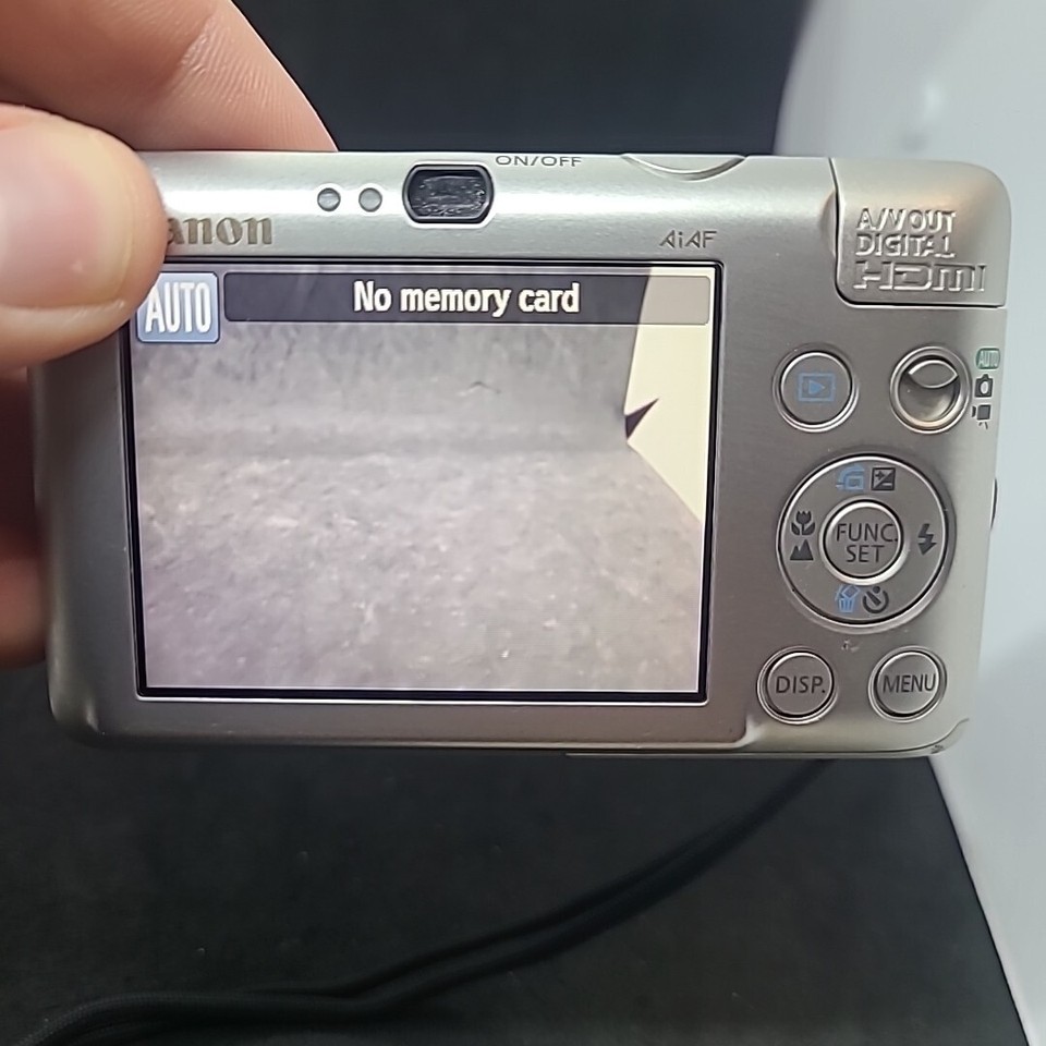 Canon PowerShot SD780 IS Digital Elph Camera 12.1MP Tested No Charger