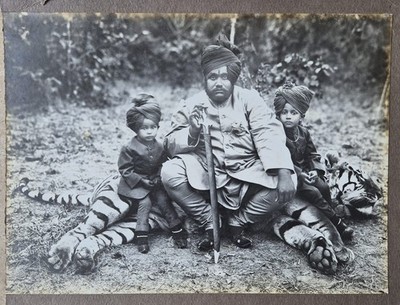RARE PHOTOGRAPH, TIGER HUNTING, REWA STATE, 1920S INDIA